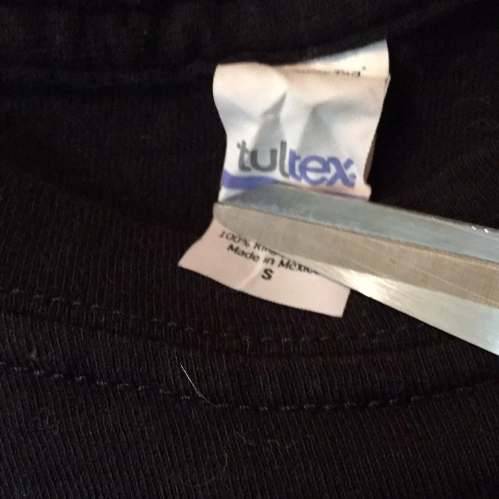 - Tultex rocks billy Las Vegas teen size s - Picture 4 of 4